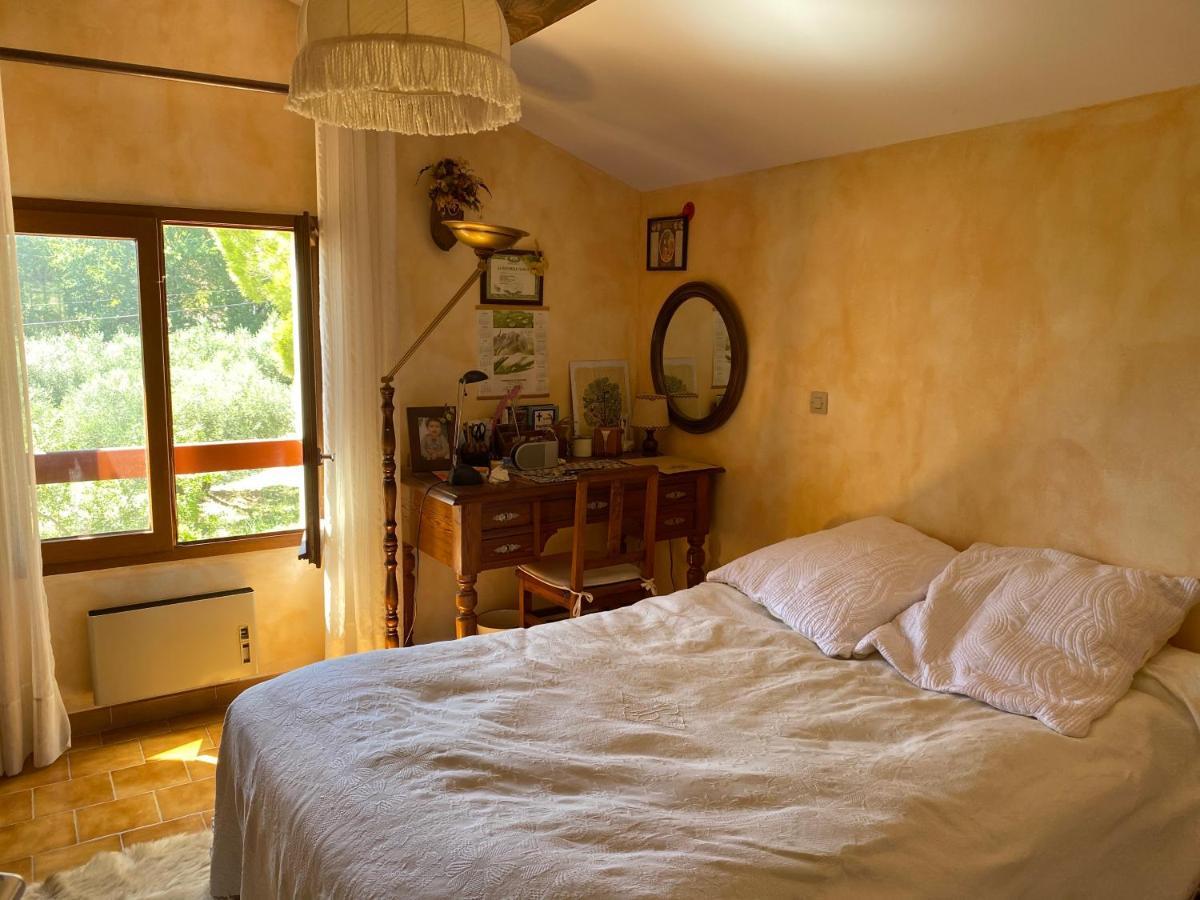Maison Provencale En Campagne A Éguilles Buitenkant foto